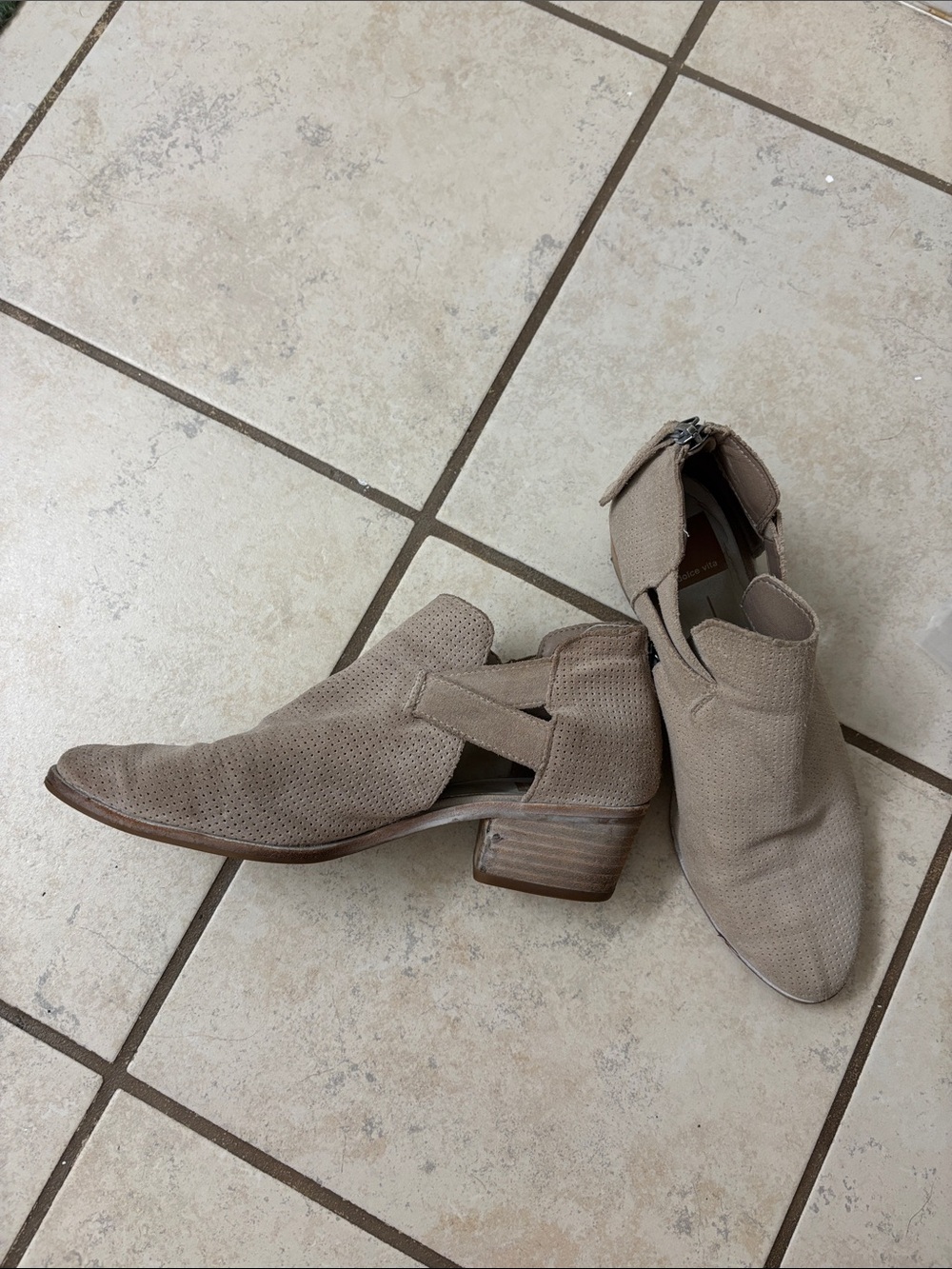 Dolce Vita Neutral Taupe Cutout Suede Ankle Booties - Women